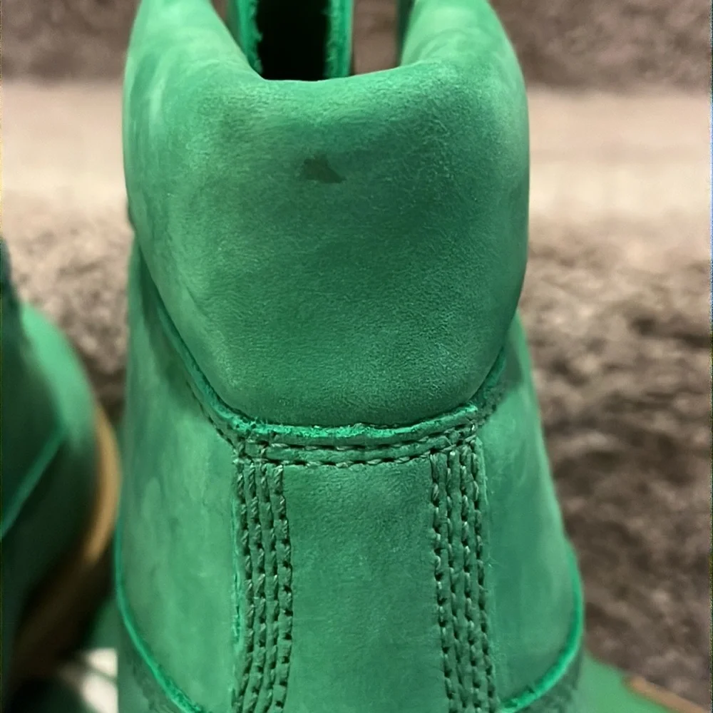 Timberland x Villa 6” Premium WPBT bright green Boots Boys size 6.5 Junior Youth
